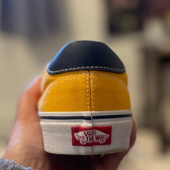 Yellow Vans - Picture 10 of 10